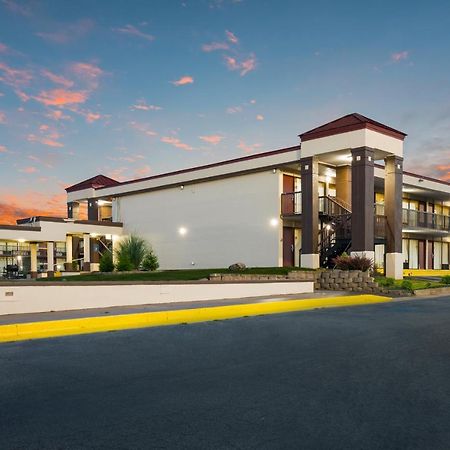 אנדרסון Horizon Inn & Suites מראה חיצוני תמונה