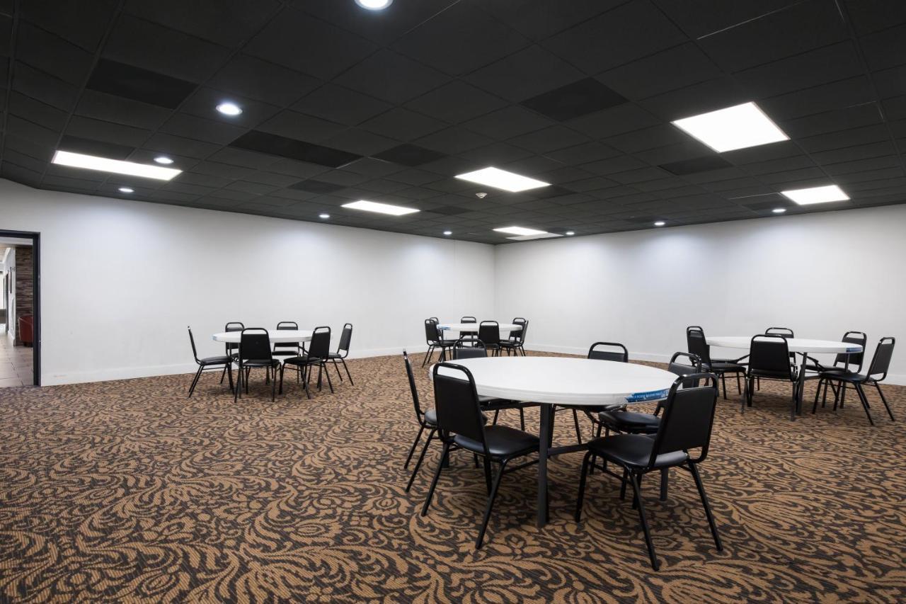 אנדרסון Horizon Inn & Suites מראה חיצוני תמונה